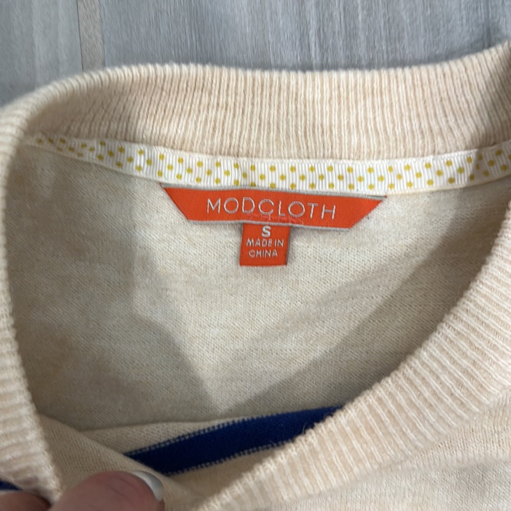 ModCloth Sweater - Picture 3 of 5